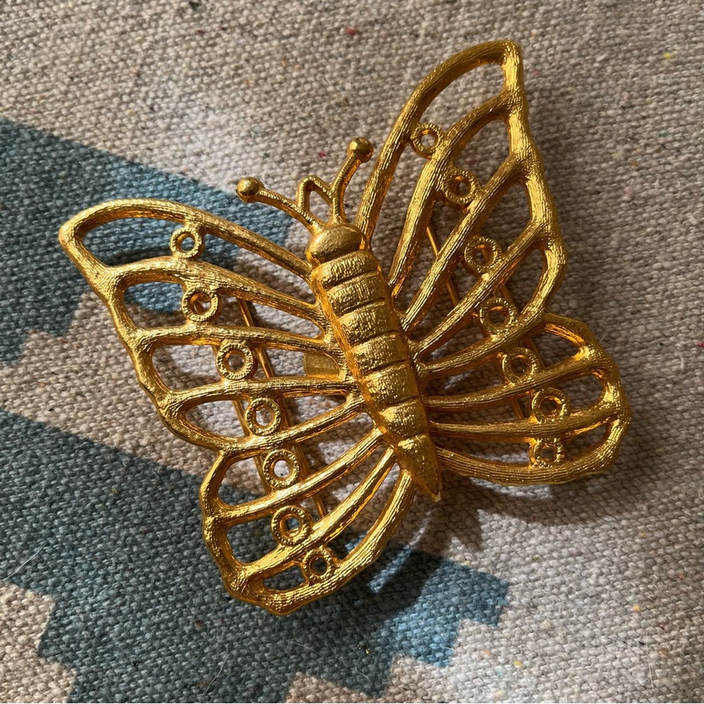 Vintage 1970s Gold Tone Butterfly Belt Buckle Metal Large Hook Interchangeable